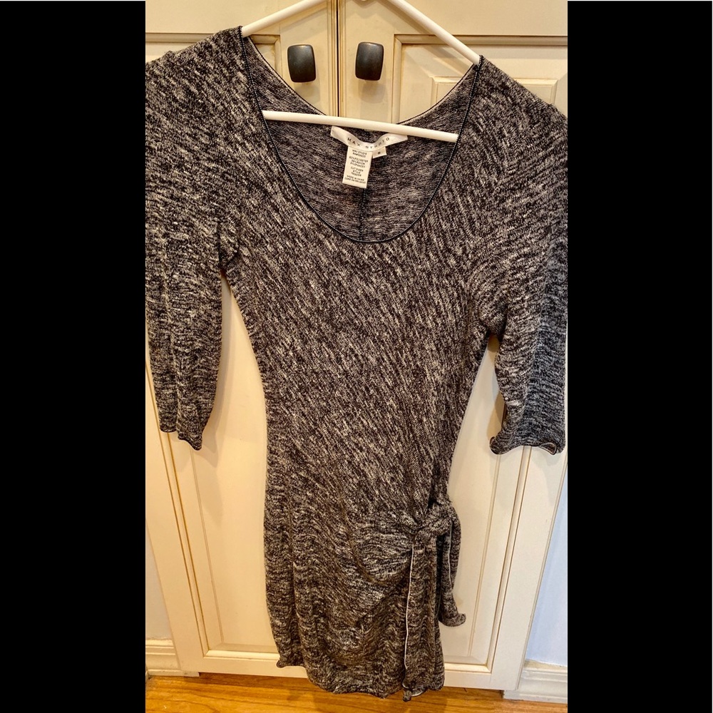 Women’s Max Studio sweater dress size small‎